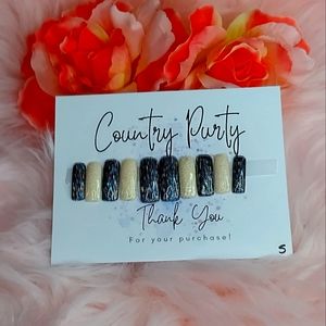 Custom press on nails size small